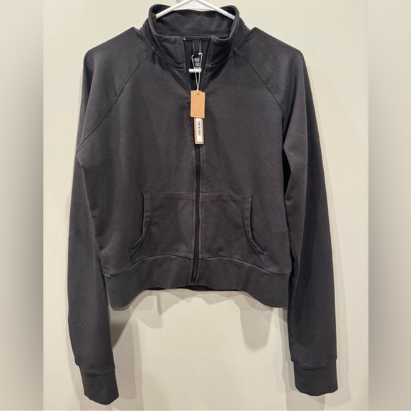 COPY - SKIMS Outdoor Track Jacket - Washed Onyx - Picture 2 of 5